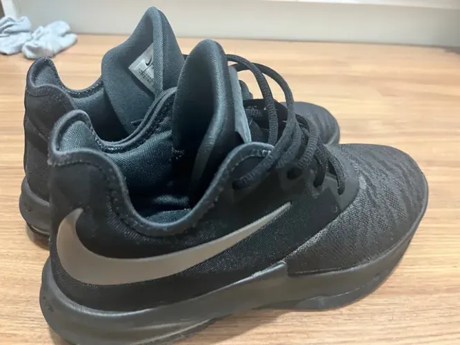 Tênis Nike 39