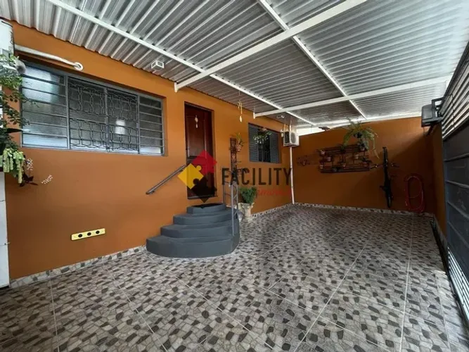 Casa a venda na Vila União com 3 quartos e 160 m²