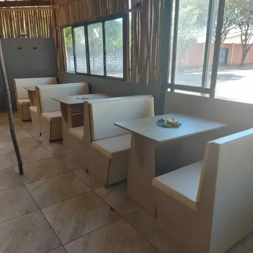 Cadeiras e mesas balcão amanhã tudo pra RESTAURANTE lanchonetes e Bares