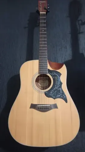 Lindo Violão Morris, com tampo sólido 