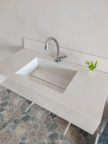 Pias em porcelanato