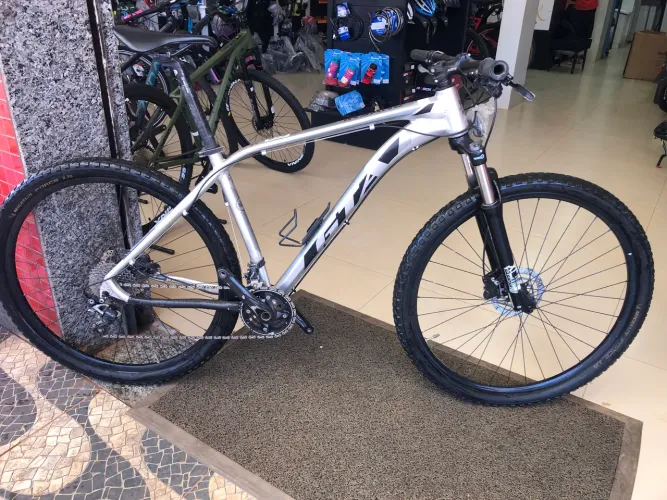 Bicicleta Shimano SLX