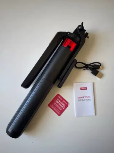 Tripé e Bastão de Selfie com Controle Remoto - Novo