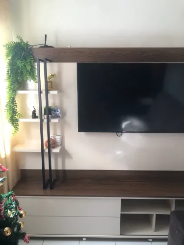 Rack mais televisão 