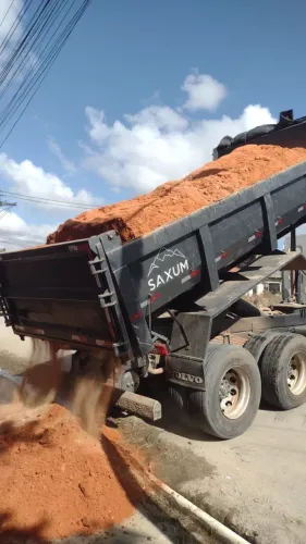 ATERRO LIMPO DE ESCAVAÇÃO. Entrega no mesmo dia!