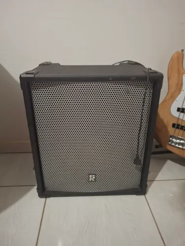 Amplificador baixo Staner BS150