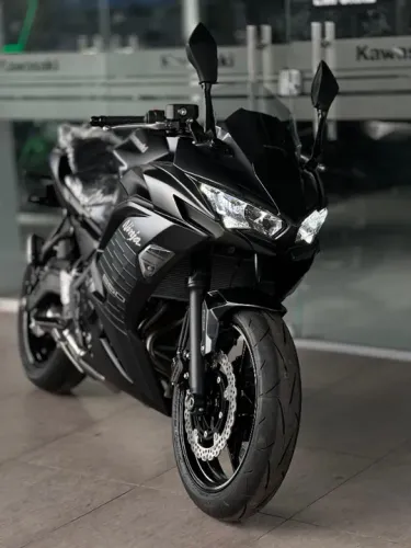 KAWASAKI NINJA 650 2026 PRETA 0KM + EMPLACAMENTO GRÁTIS 
