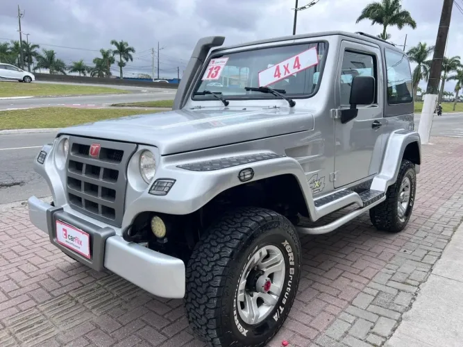 Troller T-4 4X4 3.2 TGV TDI Cap. Rígida Diesel 2013