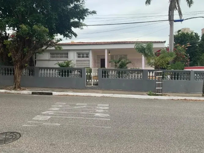 Excelente casa no bairro Joaquim Távora