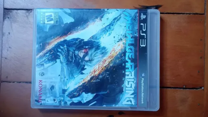 Jogo MetalGearRising para PS3 PlayStation 3 na caixa