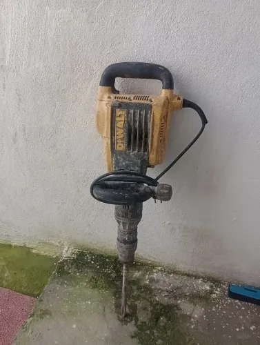 Martelo Demolidor DeWalt