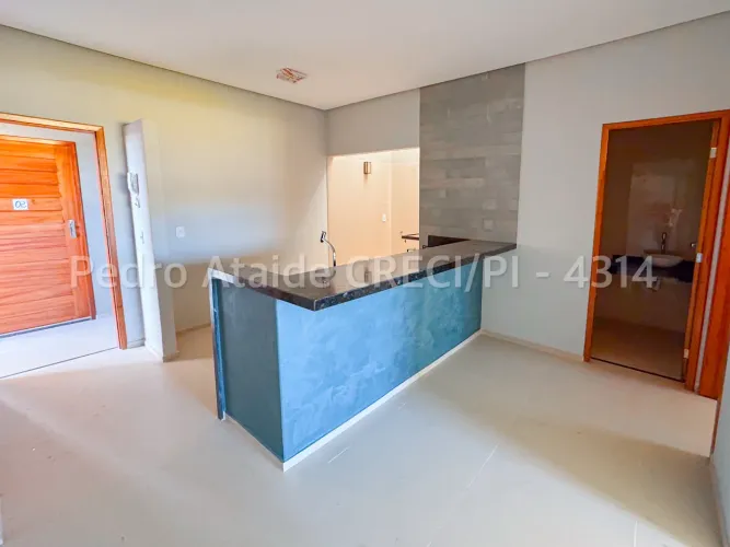 Apartamento c/ 2 quartos e 1 vaga de garagem coberta próx. a Rodoviária