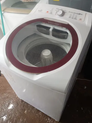 Vendo máquina de lavar Brastemp revisada e com garantia.