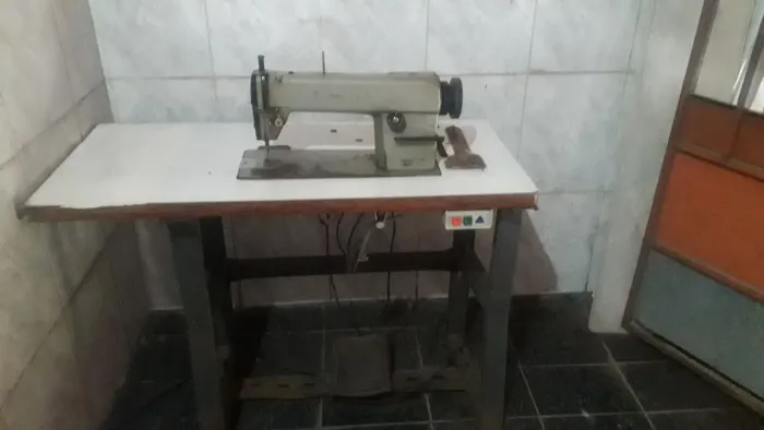 Máquina de costura industrial 
