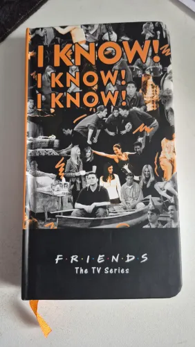 caderneta friends imaginarium 