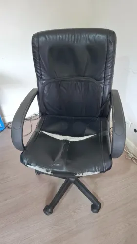 Cadeira de Escritório Quebrada