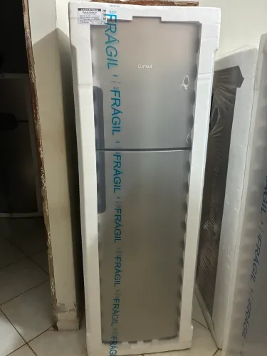 Geladeira consul inox inverter na caixa