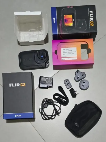 Câmera termográfica Flir C2 completa