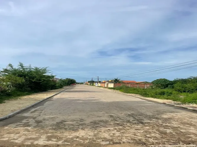 Lote Em Parnaina 13X45 Prox Ao Hospital Dirceu Arcoverde. 1UHAESJ