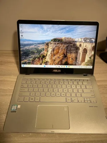 Notebook e Tablet (2 em 1): touchscreen ASUS