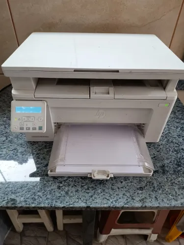 Vendo Impressora HP LaserJet Pro MFP M130NW Laser Multifuncional com Wireless. LEIAA.
