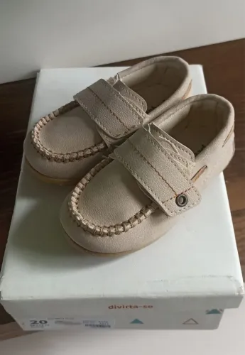 Sapatos de Bebê Confortáveis e Estilosos