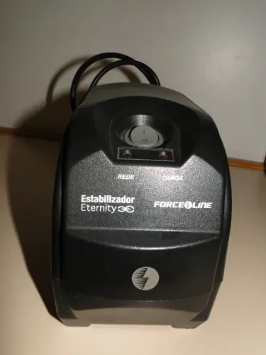 Estabilizador automatico de tensão