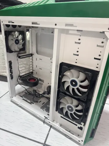 Gabinete Gamer Striker com 2 gravador de dvd usb3.0 e exaustor
