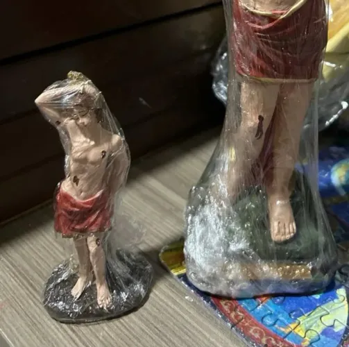 São Sebastião com 10cm