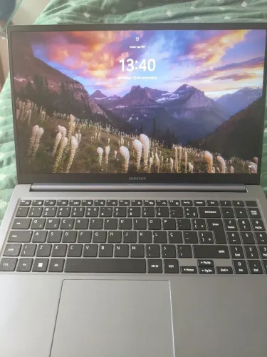 Notebook a venda