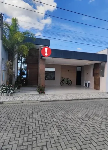 Vendo excelente casa 3/4 sendo uma suíte e closet top