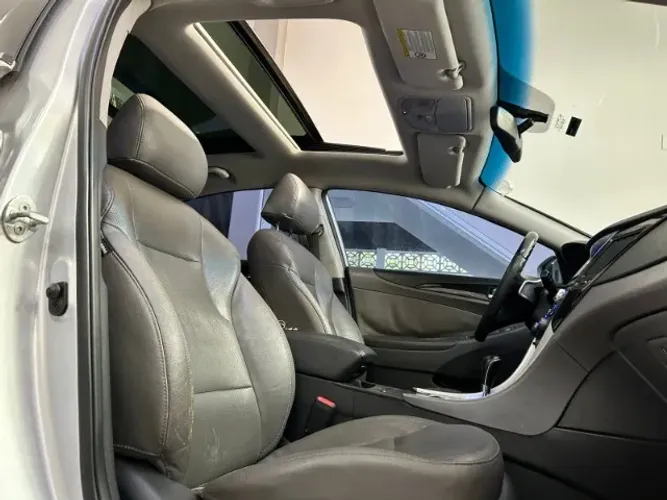 Hyundai Sonata 2.4 16V 182cv 4P Aut. 2013