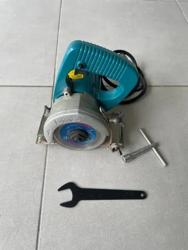 Serra Mármore 1.200W