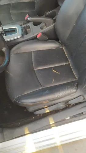 Jogo de Banco Nissan Sentra 2015 com alguns detalhes