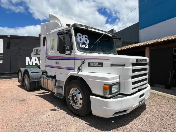 scania-112-113-caminh-es-no-brasil