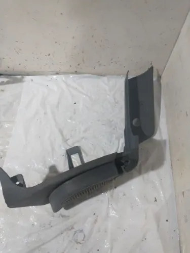 Tampão bagagito direito Fiat Palio 98/00