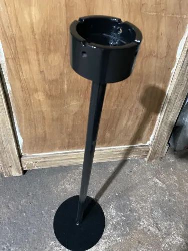 Vendo cinzeiro de pé 