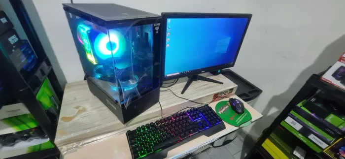 PC Gamer Completo Xeon E5 2680 v4, RX 580, Ram 16 Gb, SSD 480Gb, Win 11 com NF e Garantia