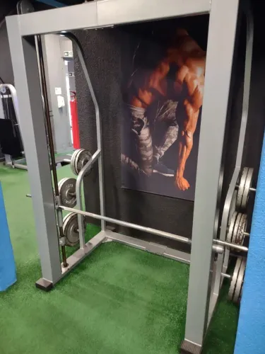 MULTI FORÇA / AGACHAMENTO SMITH MAQUINA APARELHO MUSCULAÇÃO 