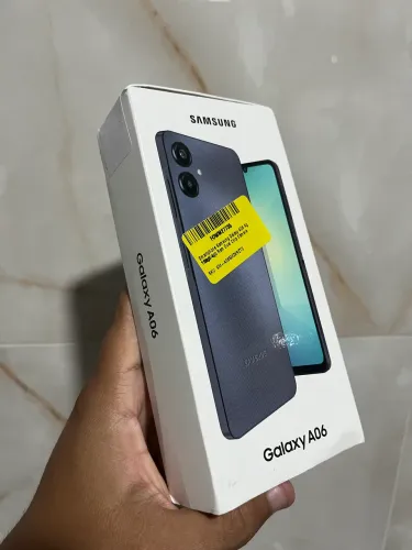 Smartphone Samsung Galaxy A06 4G 128GB 4GB RAM Dual Chip Câmera Traseira 50+2MP