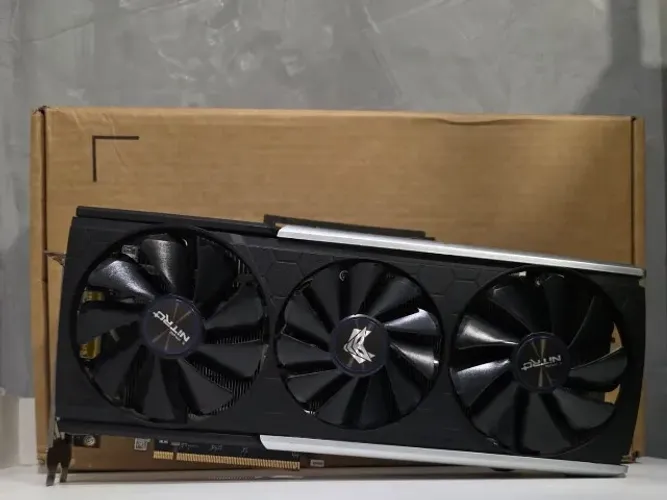 RX 5700 XT 8GB SAPPHIRE NITRO+