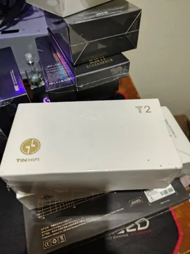 Fone de ouvidoTIN T2