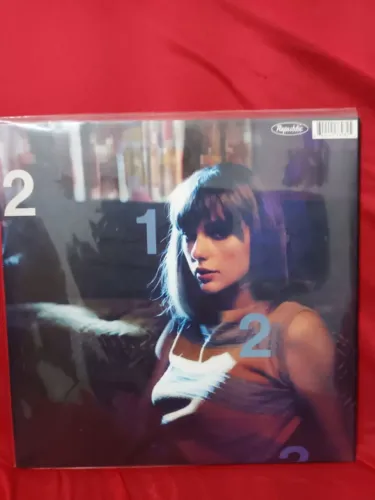 Taylor Swift Midnights Moonstone Blue Vinyl Estado de Novo