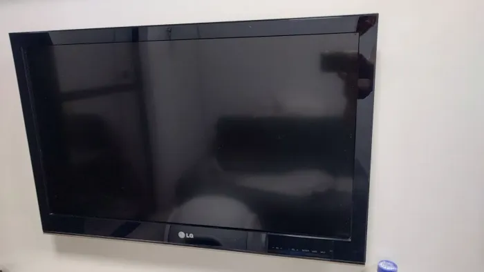 Tv LG para retirada de peças 