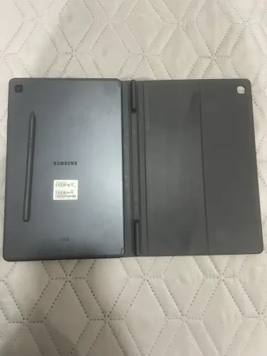 Galaxy Tab S6 LITE / na caixa com nota