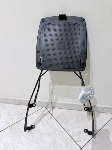Suporte e Base para baú - GIVI