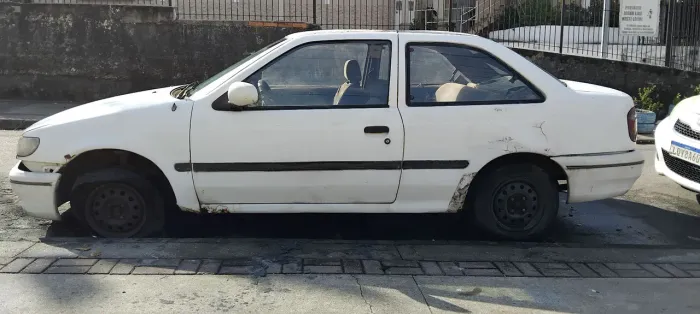 Volkswagen Logus 1.8 / CLI / CL (álcool) 1996