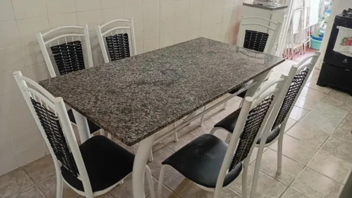 Mesa de jantar retangular granito