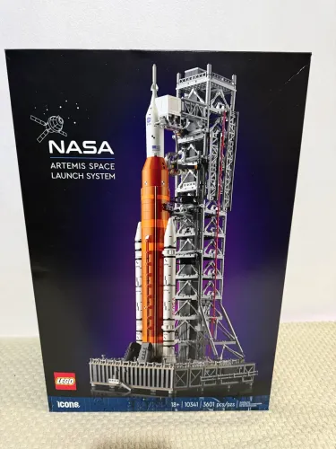 LEGO Icons 10341 NASA Artemis Space Launch System lacrado