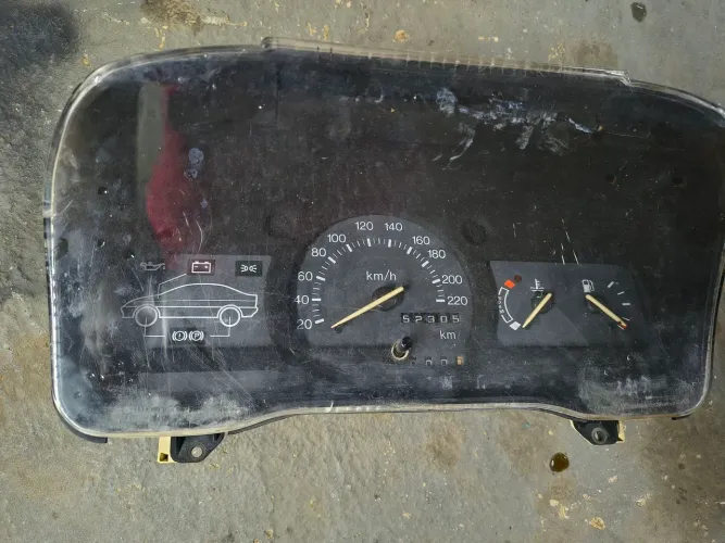 Vende-se um velocimetro do Escort 94